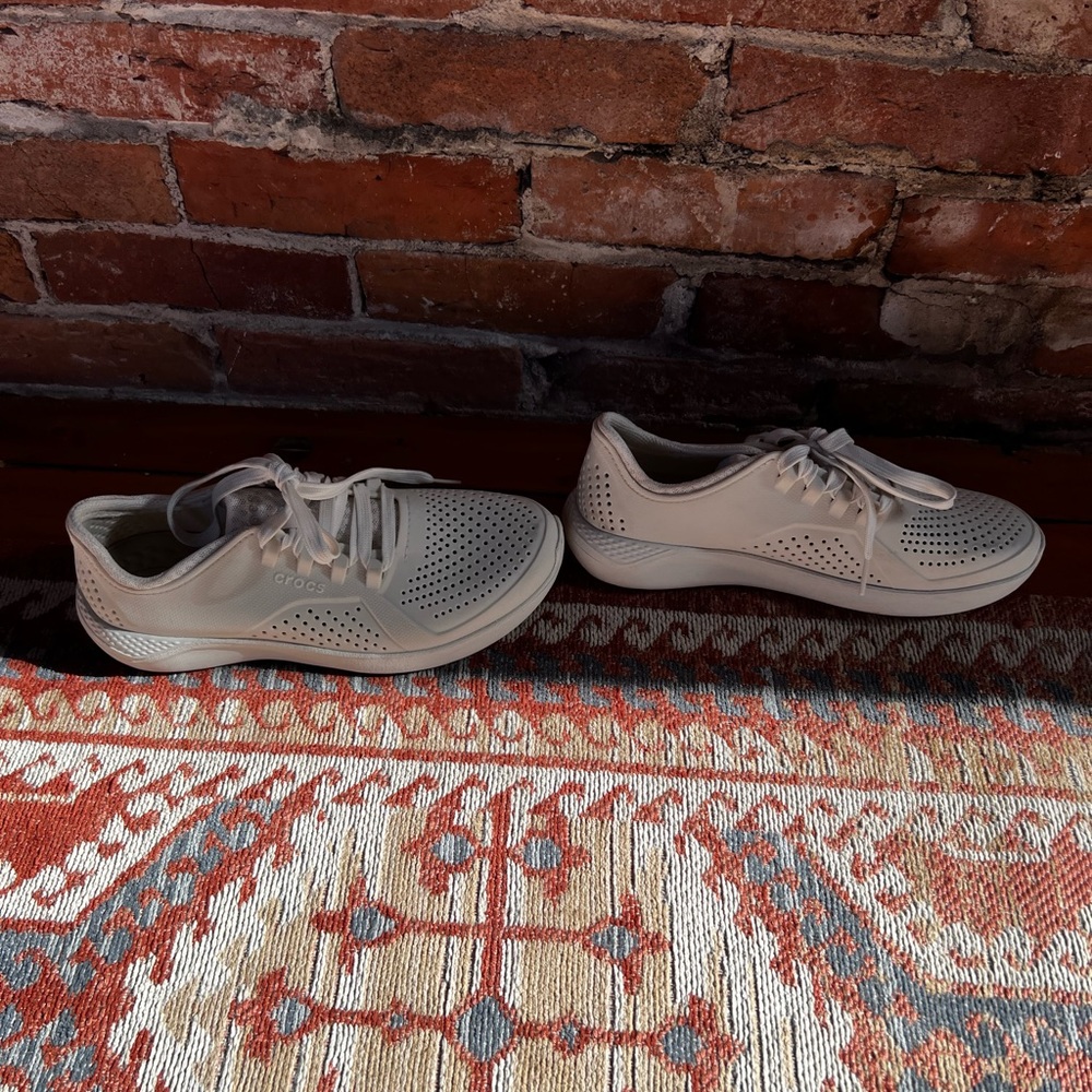 Crocs literide sneakers